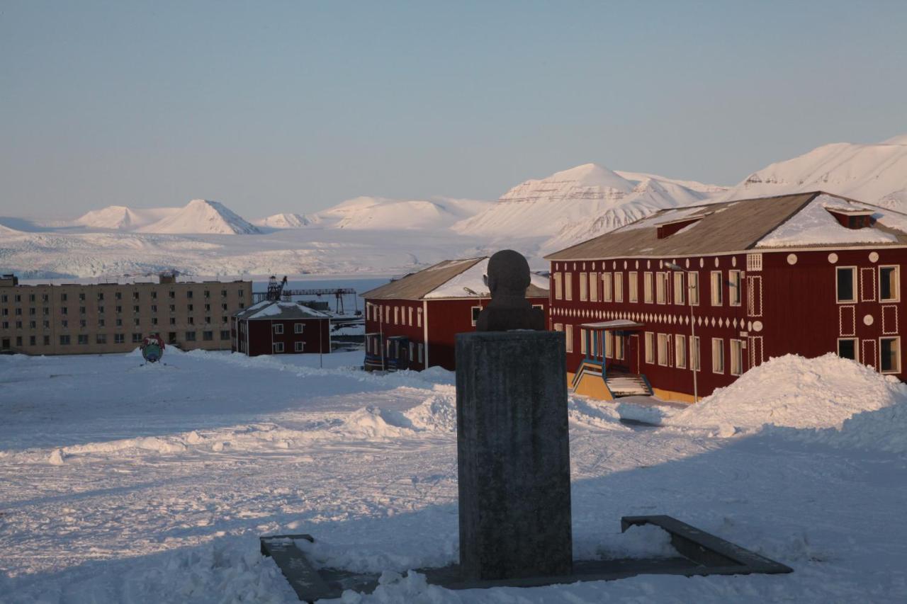 Hotel Pyramiden Luaran gambar